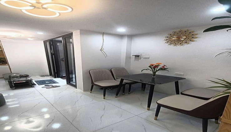 Cực hiếm bán nhà riêng mới đẹp Phố Hồng Mai 5 tầng x 30m2, 4.2 tỷ - 30m ra mặt phố